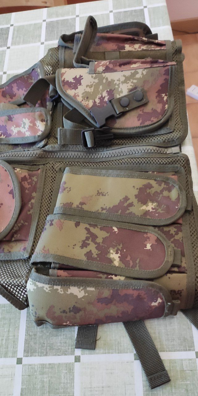 Gilet tattico multi-tasca, Abbigliamento usato come nuovo - foto 5